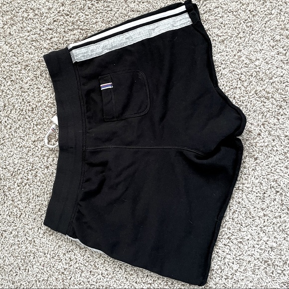 Champion shorts - Picture 2 of 3